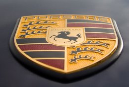 Porsche - лидер  авторынка в уходящем году