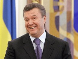 За один день Янукович уволил 12 чиновников