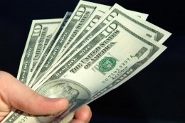 Согласно новому бюджету курс доллара будет 8,4 грн.