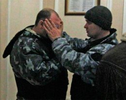 Трое охранников, защищавших здание Одесского горсовета попали в больницу