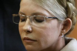 Новый год у Тимошенко будет без подарков, но с елкой