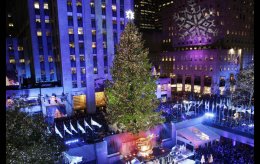 Праздничные световые инсталляции со всего мира (ФОТО)