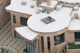 Шикарный новогодний подарок для Рианны (ФОТО) Шикарный новогодний подарок для Рианны (ФОТО)