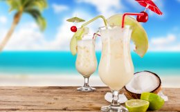 Сегодня соломинке для коктейлей - 125 лет