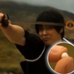 Как самураи разрубают на лету выпущенную пулю (ВИДЕО)