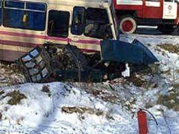 Сразу два автомобиля влетели в маршрутку в Одессе