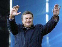 Виктор Янукович поздравил украинцев с Рождеством Христовым