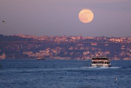 Пролив Босфор закрыт для судоходства