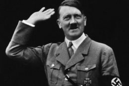 Адольф Гитлер вернулся в Германию