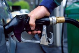 Продавцы бензина игнорируют требование снизить цены