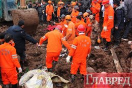 Оползень сравнял с землей китайскую деревню