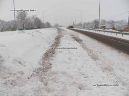 На трассе Киев-Чоп грузовик протаранил автобус с пассажирами (ФОТО)