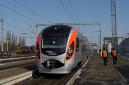 Движение на украинской железной дороге остановится, как "Hyundai"