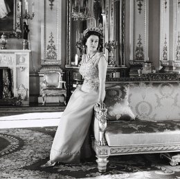 Секреты королевского гардероба раскрыты (ФОТО)