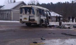 Кровавое ДТП на трассе Киев-Чоп. Погибли 4 человека (ФОТО+ВИДЕО) Кровавое ДТП на трассе Киев-Чоп. Погибли 4 человека (ФОТО+ВИДЕО)