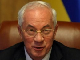 Николай Азаров обвинил «Интер» во лжи и отругал Наталью Королевскую