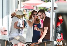 Как Фриске гуляла по Маями с будущим отцом своего ребенка (ФОТО)