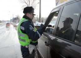 Ловить нарушителей  на трассе Киев-Обухов не так-то просто