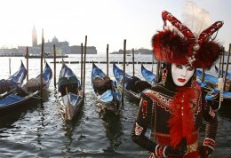 Сегодня в Италии открывается традиционный венецианский карнавал