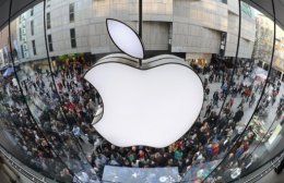 Apple может купить 10 крупных компаний и продать их, но уже дороже