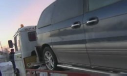 Как ГАИ борется с «Дорожным контролем» при помощи эвакуатора (ВИДЕО)