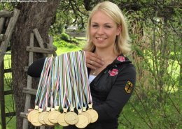 Знаменитой немецкой биатлонистке Магдалене Нойнер предлагают стать поп-звездой