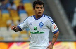 Полузащитник киевского «Динамо» Дуду бьет жену и может быть переведен в дубль