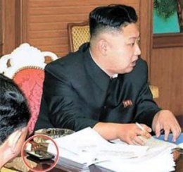 Ким Чен Ын против смартфонов Samsung и Apple (ФОТО)