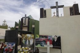 Мексиканские наркодельцы хоронят своих людей в мавзолеях (ФОТО)