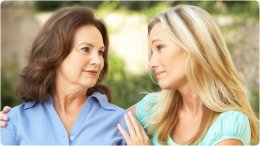 Ученые: женщине проще забеременеть, если она живет с мамой