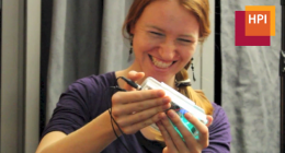 Игры в мобильном будут бить током своих пользователей