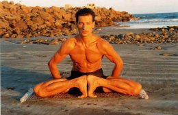 Самый гибкий человек в мире (ФОТО)