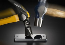 Создано защитное покрытие для смартфонов, которое выдерживает удар молотка (ФОТО+ВИДЕО)