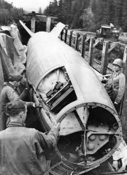 Германия первая в мире запустила ракету в космос (ФОТО)