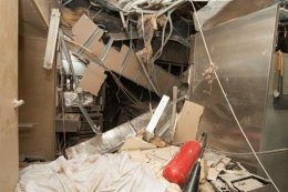 Взрыв в киевском ресторане "Апрель" мог быть терактом (ФОТО)