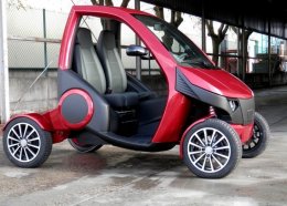 Испанцы придумали городской складной электромобиль (ФОТО)