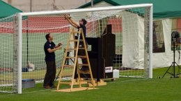 ФИФА будет контролировать голы электронной системой