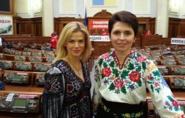 Дизайнерские вышиванки народных депутатов (ФОТО)