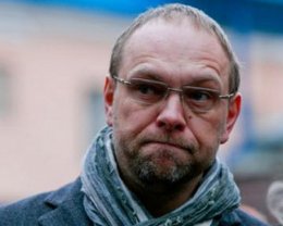 Оппозиция не допустит лишения неприкосновенности Власенко