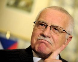 Президенту Чехии инкриминируют измену родине