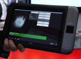 Fujitsu представила планшет с устройством для считывания отпечатков ладоней (ВИДЕО)