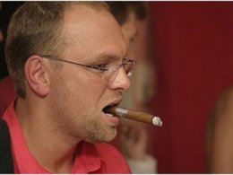Сергей Власенко решил отсидеться в американском посольстве