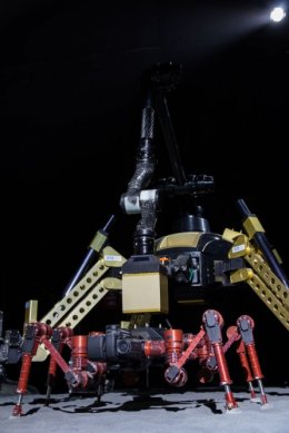 Лунные кратеры будут исследовать немецкие роботы (ФОТО+ВИДЕО)