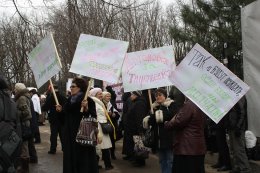 Юлию Тимошенко поздравили с 8 марта шарами и цветами (ФОТО)