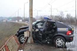 Водитель милицейской машины не справился с управлением и попал в ДТП (ФОТО+ВИДЕО)