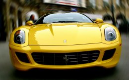 В Рио-де-Жанейро гоночный болид «Феррари» наехал на зрителей (ВИДЕО)