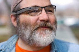 Google выпустит версию Glass для людей с нарушением зрения