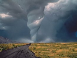 На Австралию обрушились мощные торнадо (ФОТО)