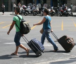 Украинский чиновник посоветовал молодежи эмигрировать