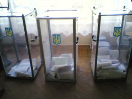 Летом в Украине могут состояться парламентские выборы и референдум